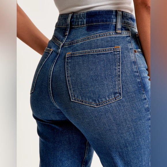 Abercrombie & Fitch High Rise Blue Jeans with Distressed Knee - Picture 3 of 8